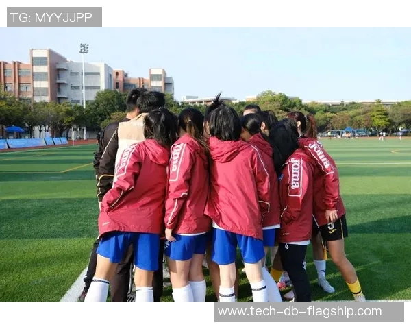 业余足球俱乐部的魅力与挑战：如何在热爱中追求梦想与团队精神